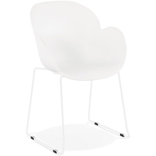 Chaise ZAKARY blanche avec accoudoirs et pied métallique – int./ext.