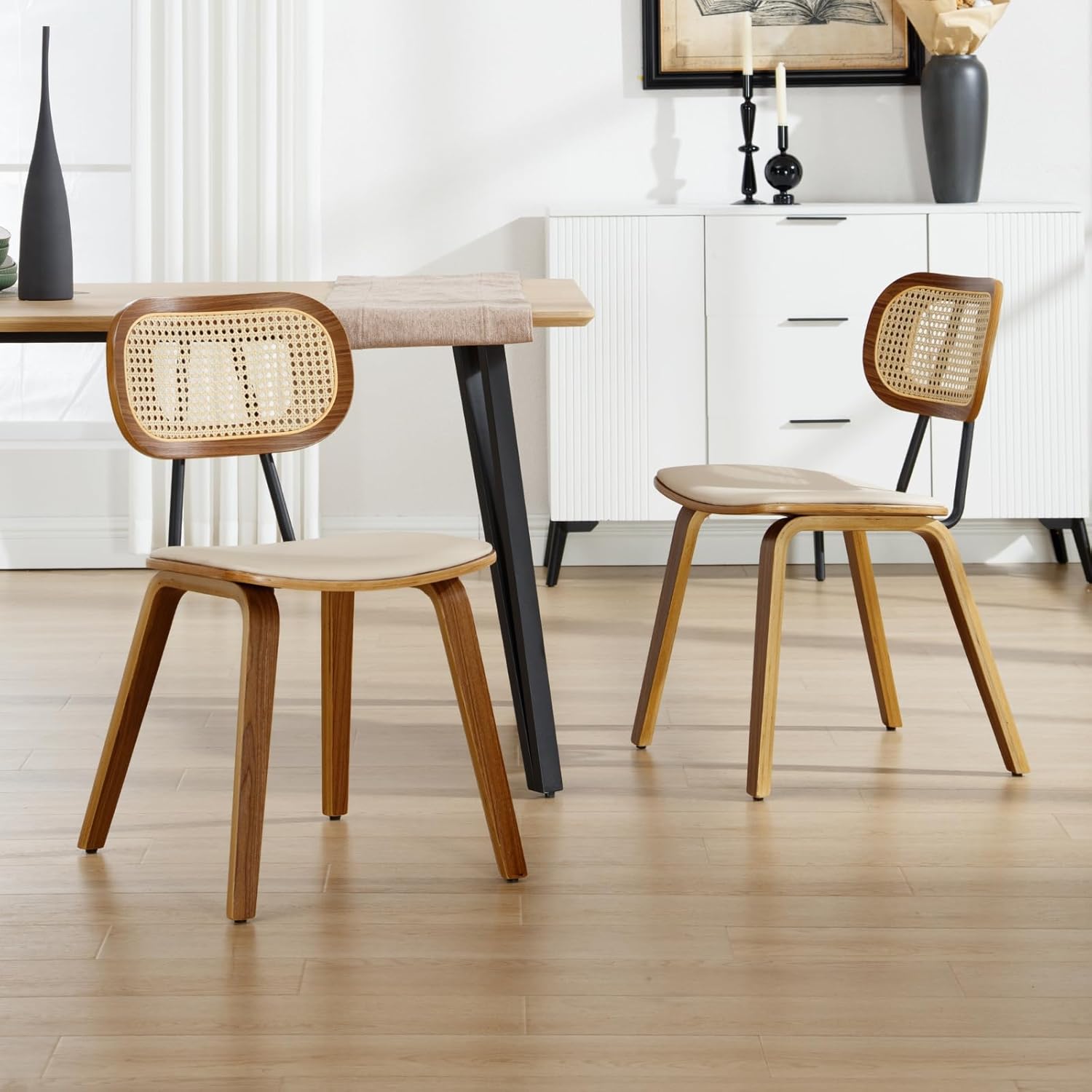 You are currently viewing Les 7 Meilleures Chaises Design pour Transformer Votre Intérieur en 2025
