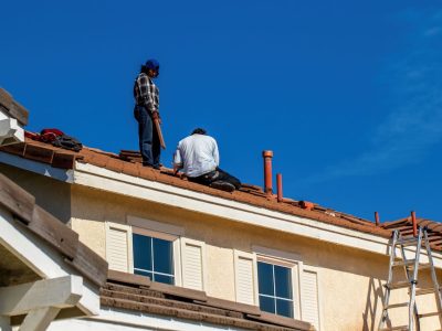 Pourquoi faire appel à un couvreur professionnel pour l’entretien de la toiture ?